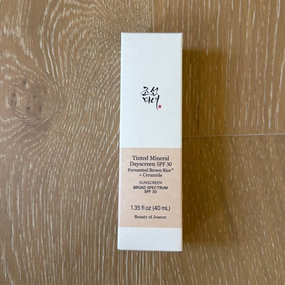 Beauty of Joseon Tinted Mineral Dayscreen SPF30 Shade 21W Fair Warm